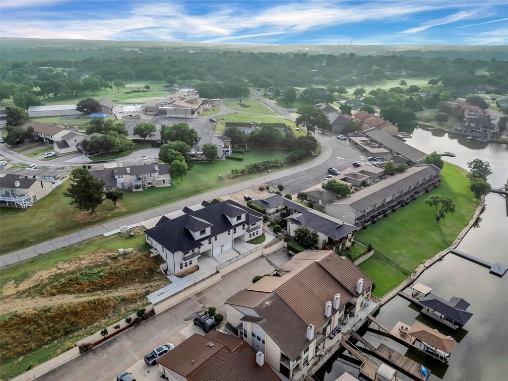 Decordova Bend Estate - Residential