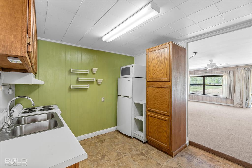 Benton, Louisiana 71006, United States, 3 Bedrooms Bedrooms, ,3 BathroomsBathrooms,Residential,Active,96044