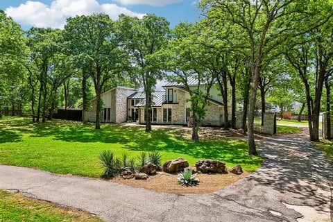Photo of 711 Bandit Trail, Keller, TX 76248 (MLS # 21337659)