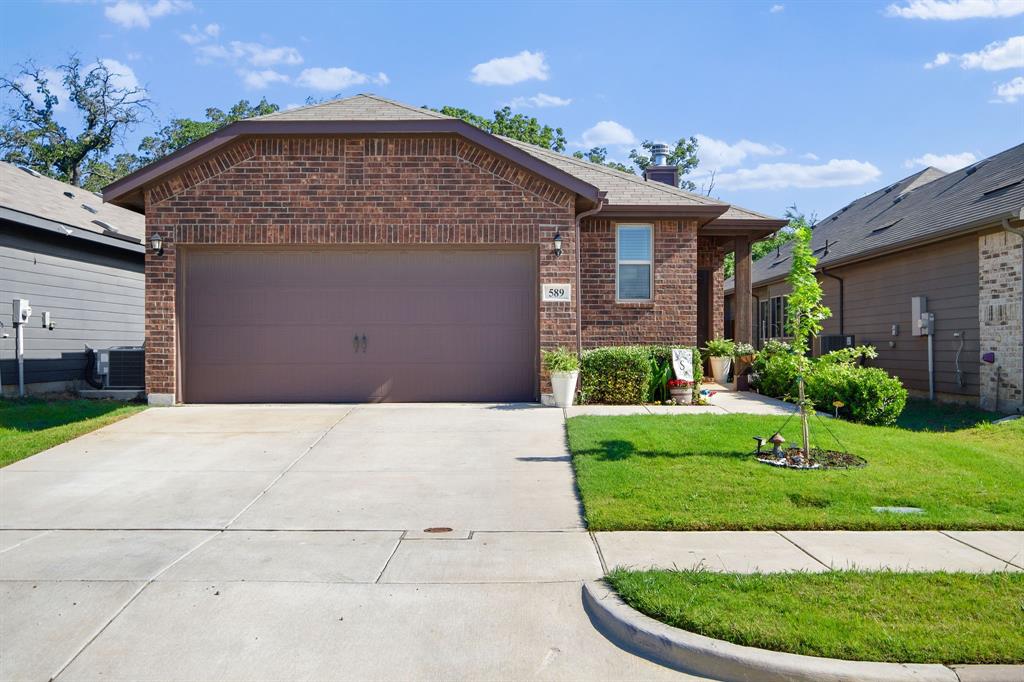 589 Concho Street