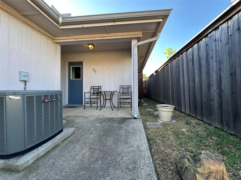 Courtney Square Add - Residential Lease