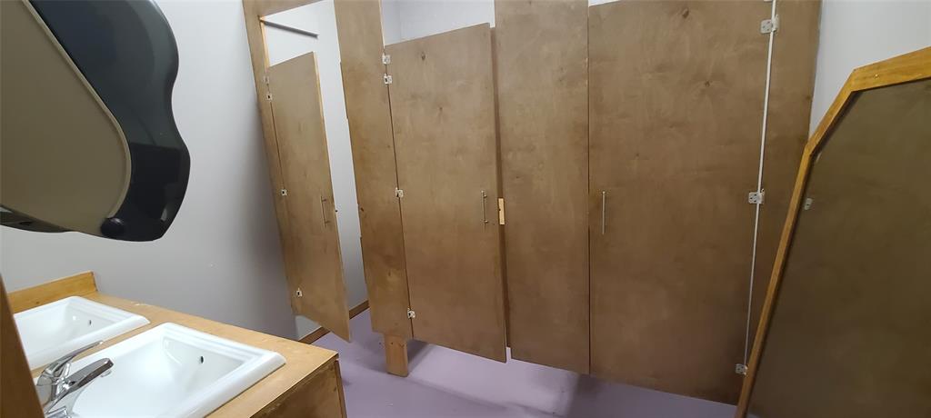 I-Iii - Commercial Sale