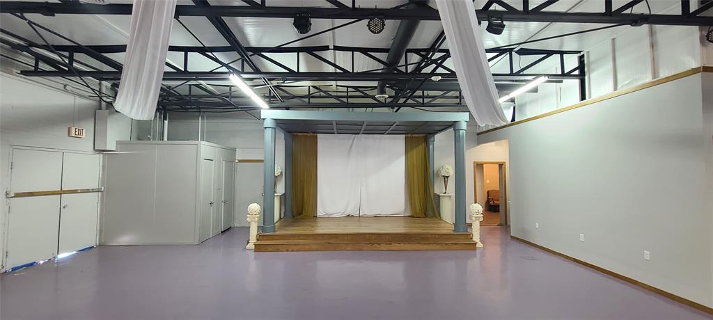 I-Iii - Commercial Sale