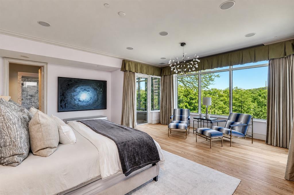 3505 Turtle Creek Boulevard 2A