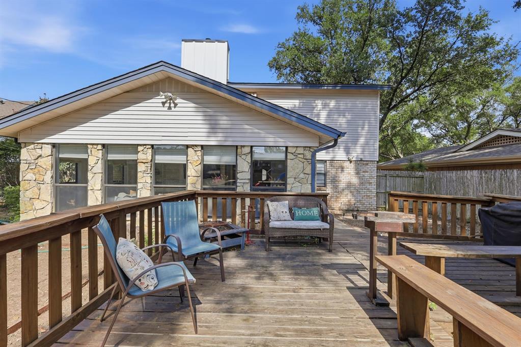 709 Lexington Drive