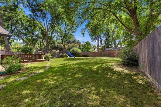 709 Lexington Drive