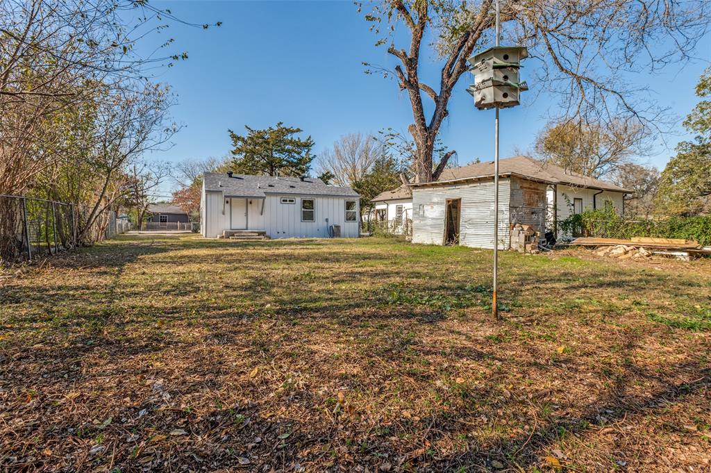 Eagle Ford Plaza 02 - Residential