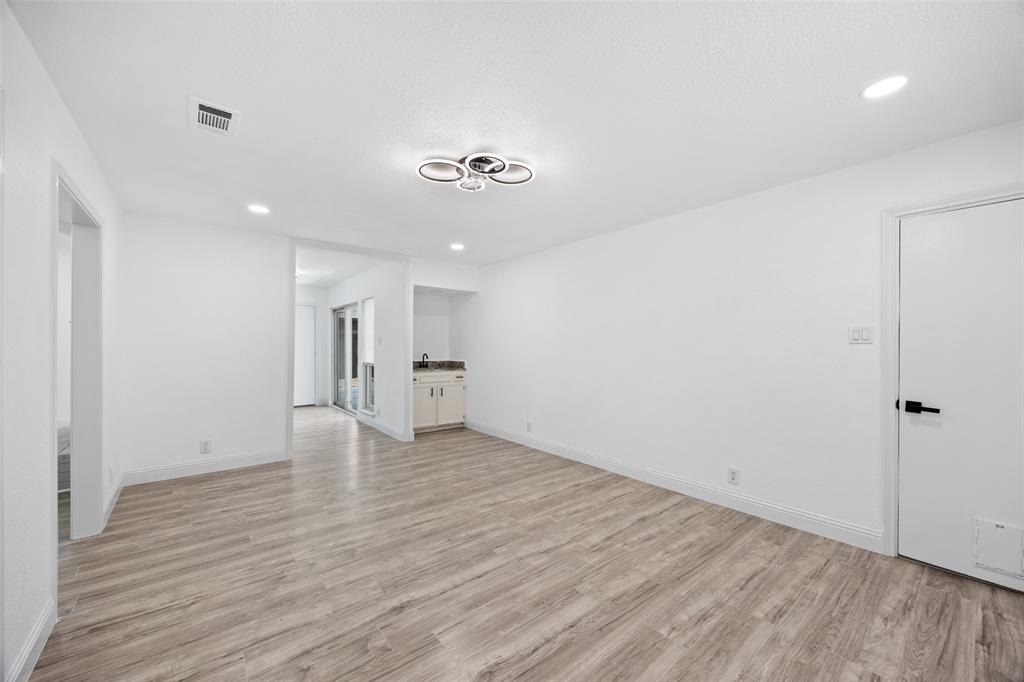 Lewisville Valley 3 - Residential