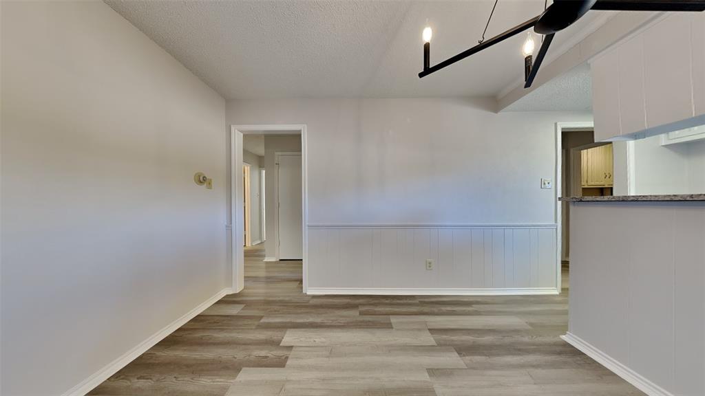 2709 S Colfax Circle