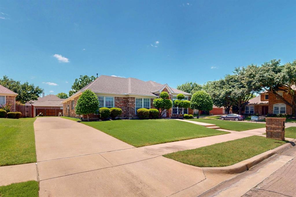 1700 Rolling Bend Court