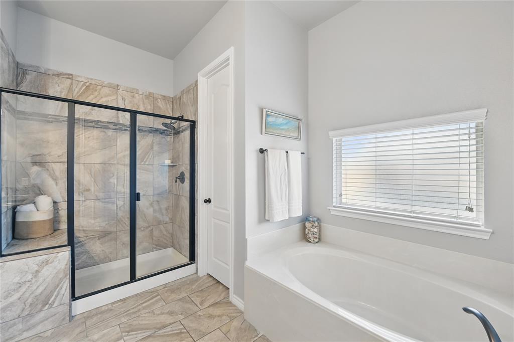 Argyle, Texas 76226, United States, 5 Bedrooms Bedrooms, ,3 BathroomsBathrooms,Residential,Active,99591