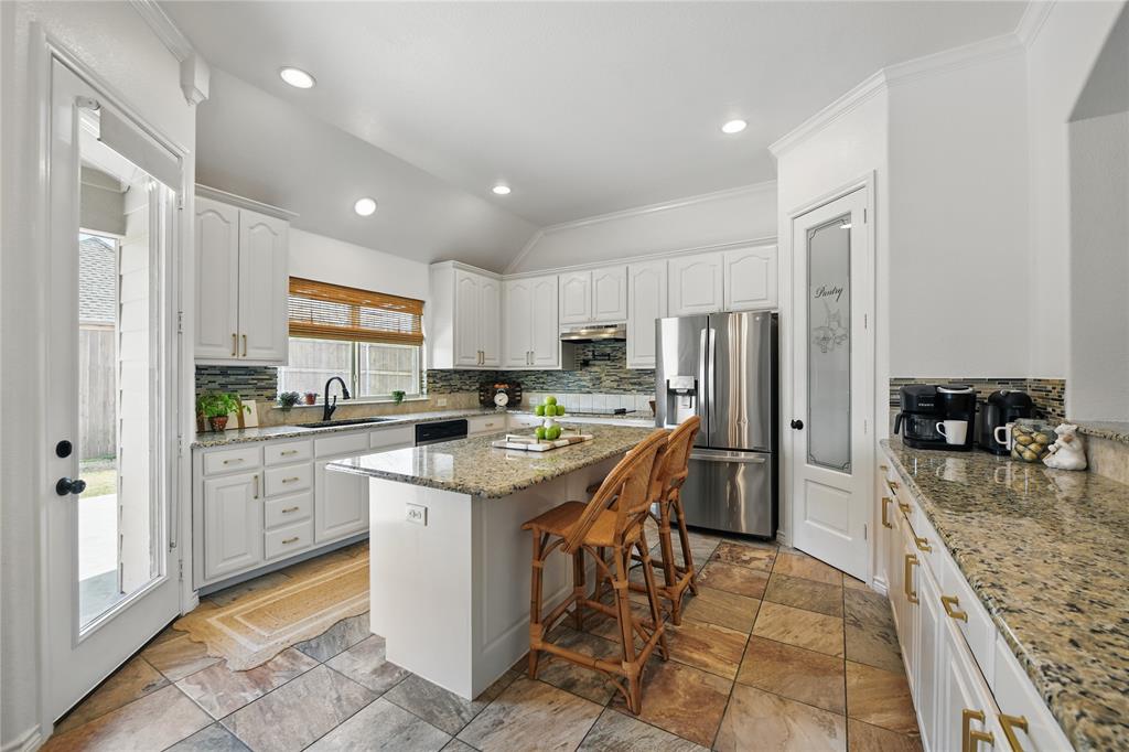 Argyle, Texas 76226, United States, 5 Bedrooms Bedrooms, ,3 BathroomsBathrooms,Residential,Active,99591