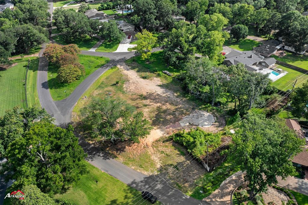 Pierremont Park - Land