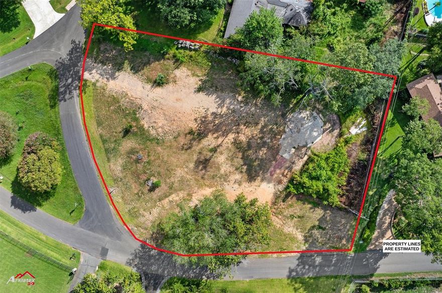 Rare opportunity to grab this approx acre lot in the middle of town on the exclusive East Ridge Drive in the herat of Pierremont.   Former homesite removed and here to build your dream home!  Recently cleared and ready to make your dreams come true!  Builders available to meet with or choose one of your own.  Accessiblity is wonderful to Gilbert, 70th or Pierremont. So close to everything while sharing the neighborhood with some of the most regal homes in the area.  Bring us your offer today!