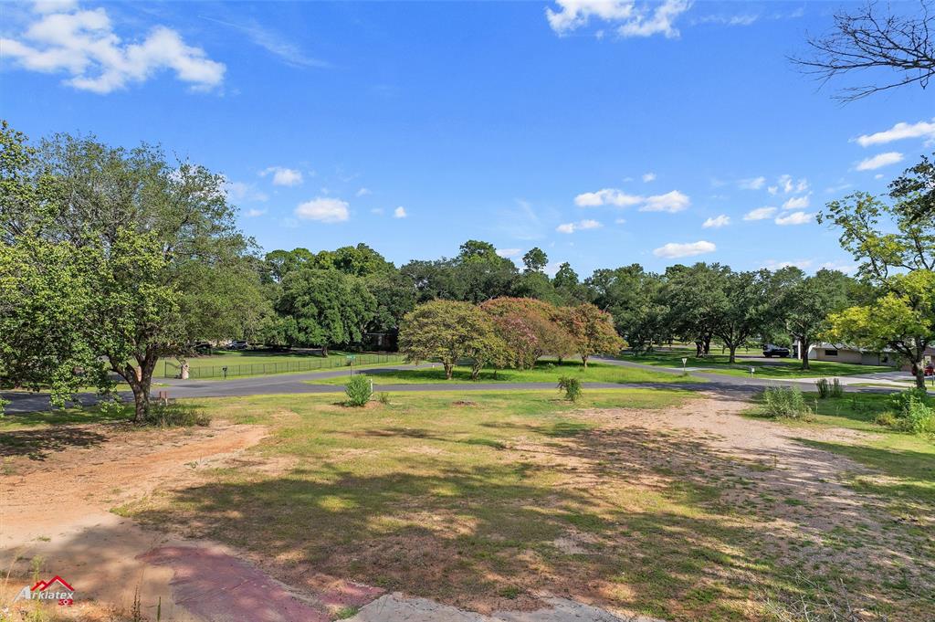 Pierremont Park - Land