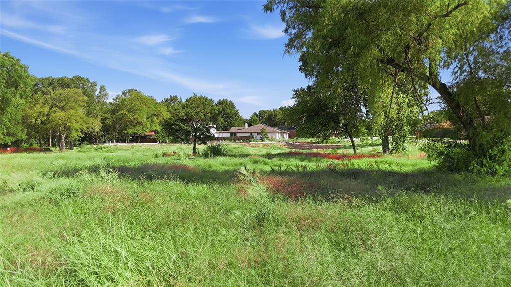 1214 Oakwood Trail