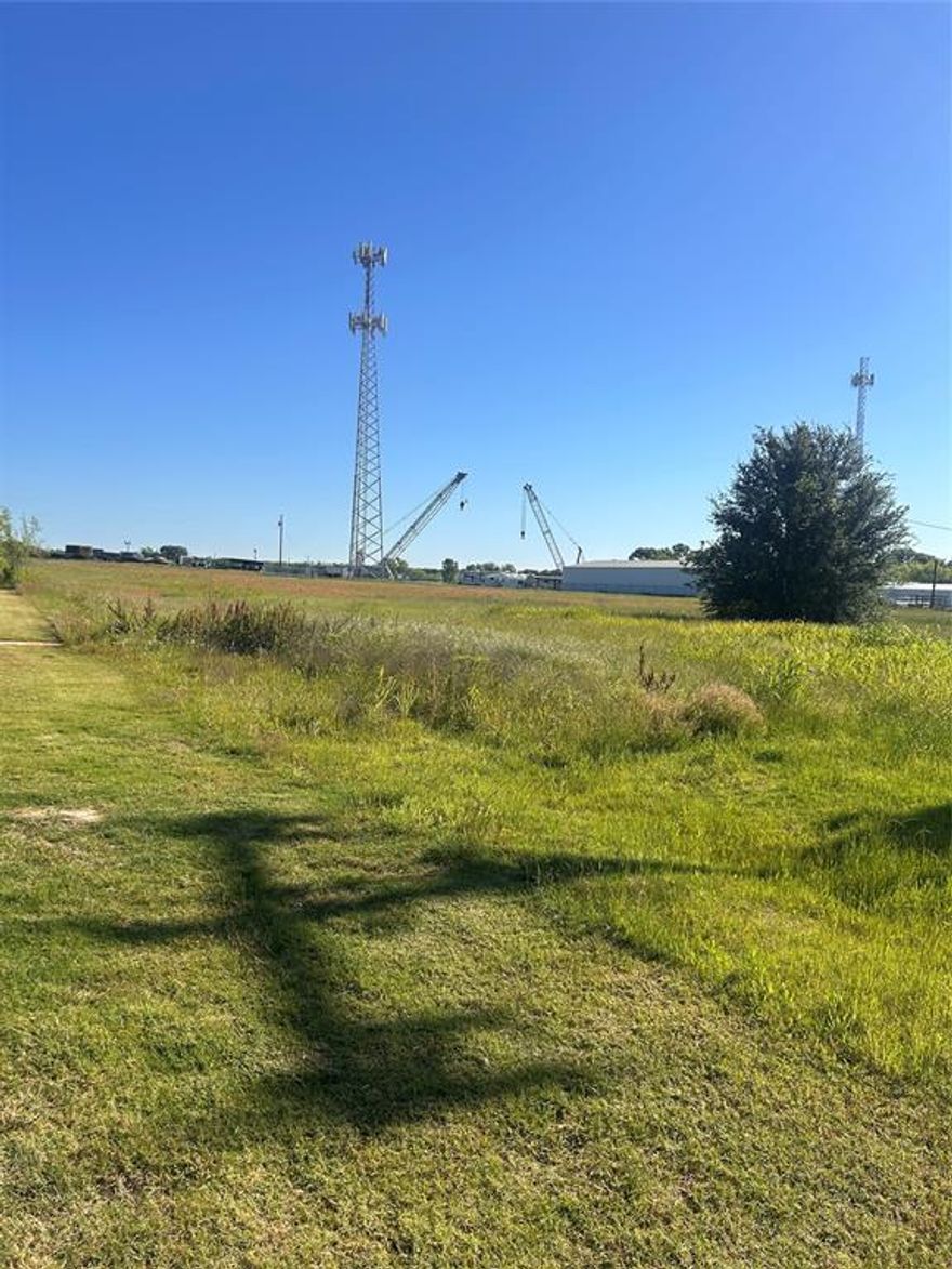 Positioned just off Highway 114 with approximately 250 feet of road frontage, this 3.28-acre lot offers exceptional visibility and access in one of North Texas’ fastest-growing communities. With a daily traffic count exceeding 12,000 vehicles and flat terrain ready for development, the possibilities for this property are wide open.

Whether you're planning a retail buildout, a commercial venture, or holding as a strategic investment, the location delivers both exposure and flexibility. Boyd's proximity to the Dallas–Fort Worth metroplex and its rapid growth—ranking among the top ten fastest-growing cities in the region—make it an ideal setting for forward-thinking development.

As demand rises for housing, services, and commercial infrastructure, this property stands out as a smart choice for investors and business owners looking to be part of Boyd’s next chapter.