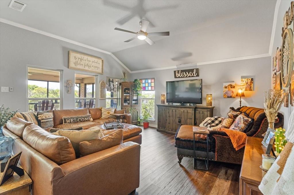 Cresson, Texas 76035, United States, 3 Bedrooms Bedrooms, ,2 BathroomsBathrooms,Residential,Pending,107977