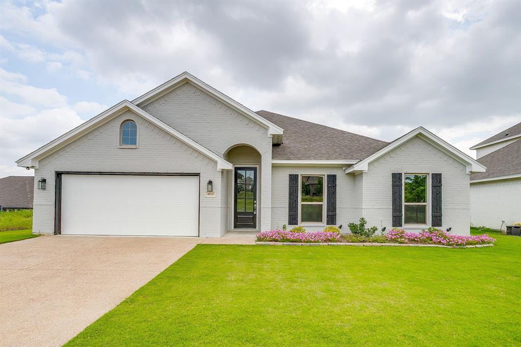 6913 Trail Rock Drive