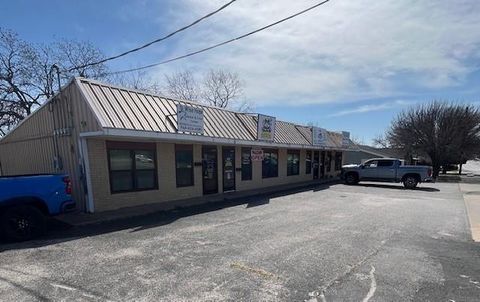 1123 Highway 59 N Bowie TX 76230