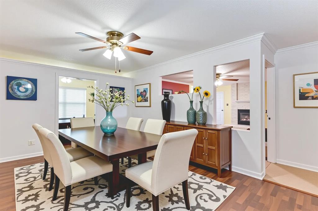 403 E Alexander Lane