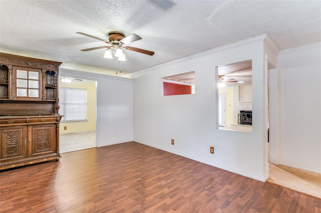 403 E Alexander Lane