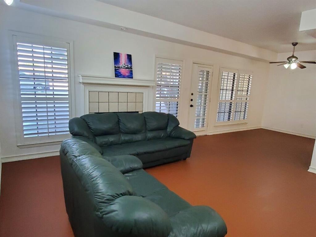 Cobblestone Condo - Residential