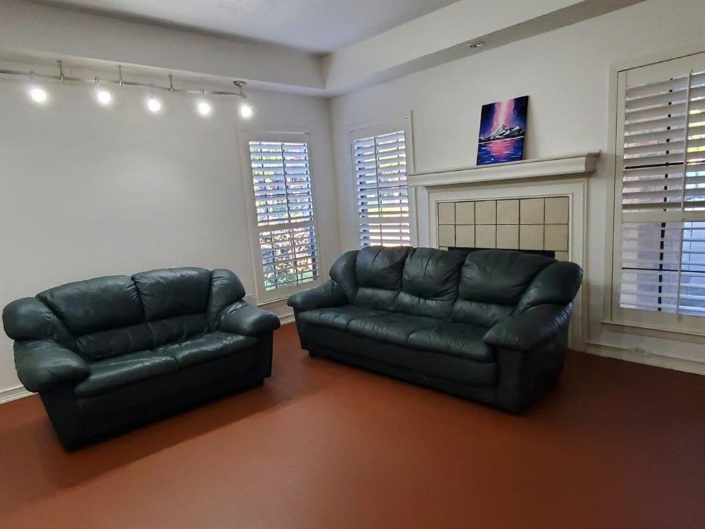 3100 Devonshire Drive 112