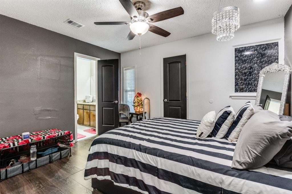 Saint Claire Woods Twnhs - Residential