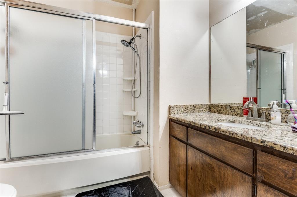 Saint Claire Woods Twnhs - Residential