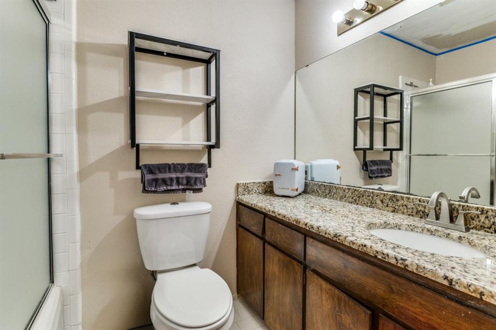 Saint Claire Woods Twnhs - Residential