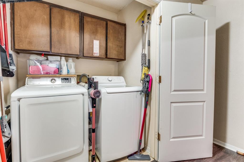 Saint Claire Woods Twnhs - Residential