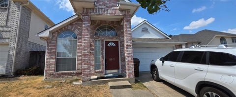 Photo of 6941 Hickory Creek, Plano, TX 75023 (MLS # 21394139)