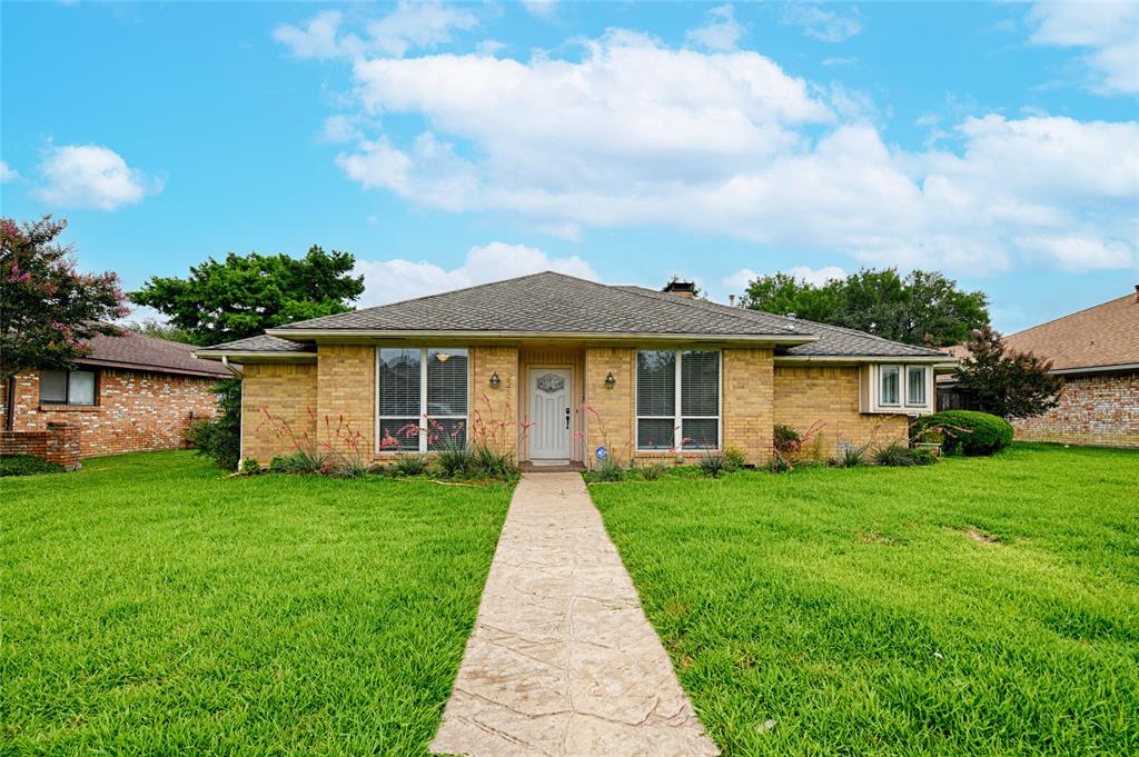 2217 Cedar Circle
