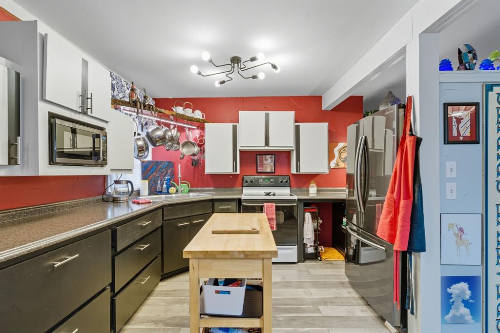 348 A Sam Houston Street