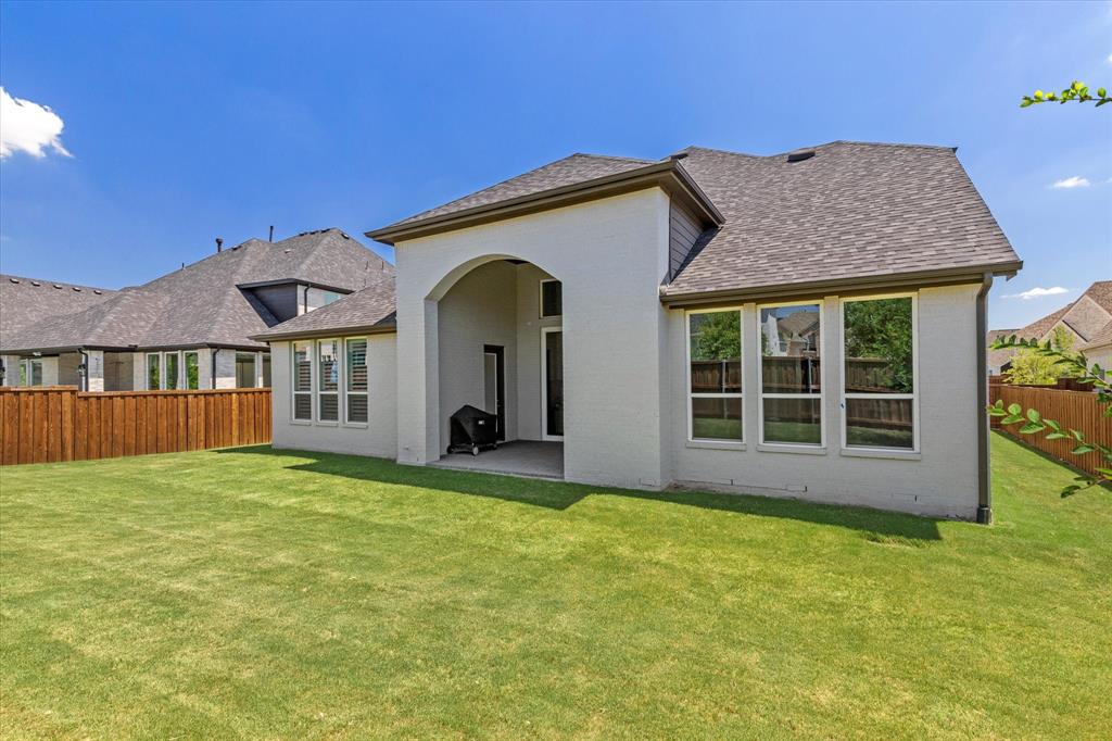 Star Trail Ph Seven - Residential