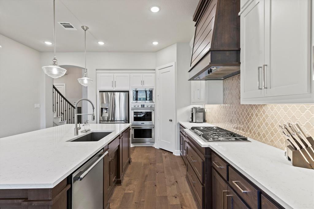 Star Trail Ph Seven - Residential