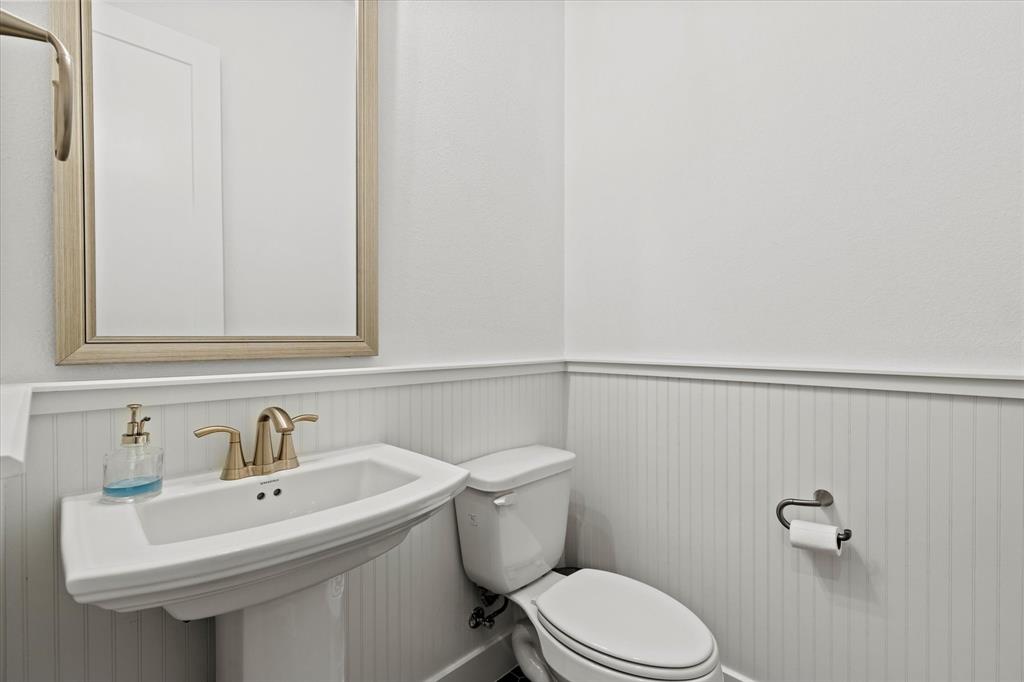 Star Trail Ph Seven - Residential