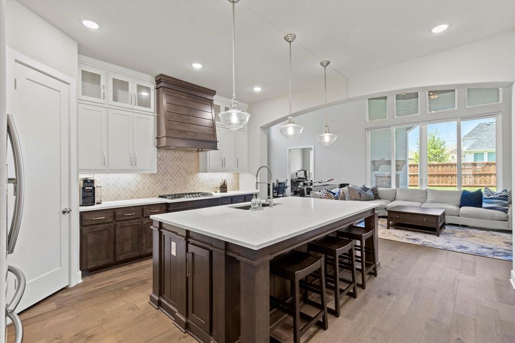 Star Trail Ph Seven - Residential