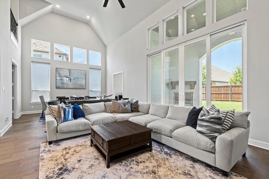 Star Trail Ph Seven - Residential