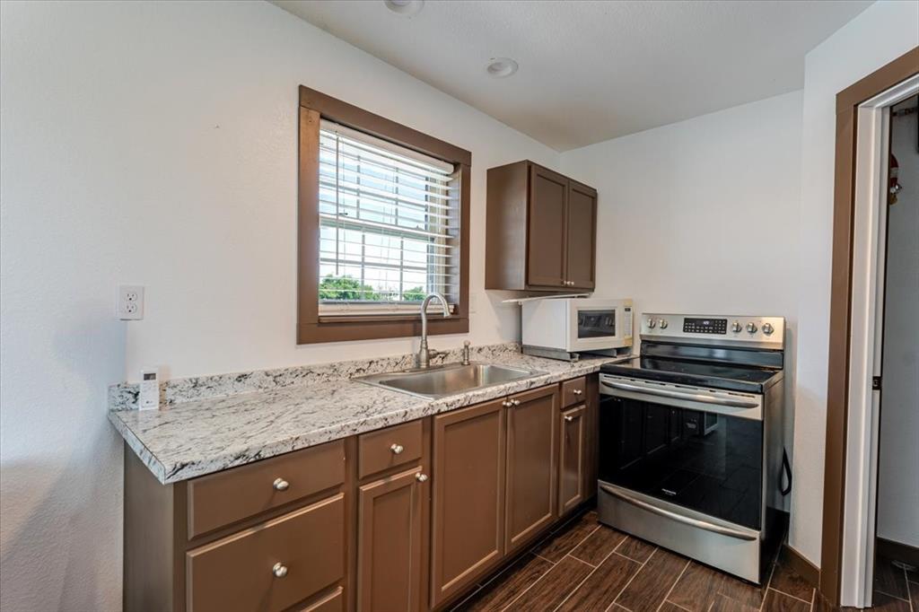 Abst: 1467, Survey: T & P RR CO SUR 101 - Residential