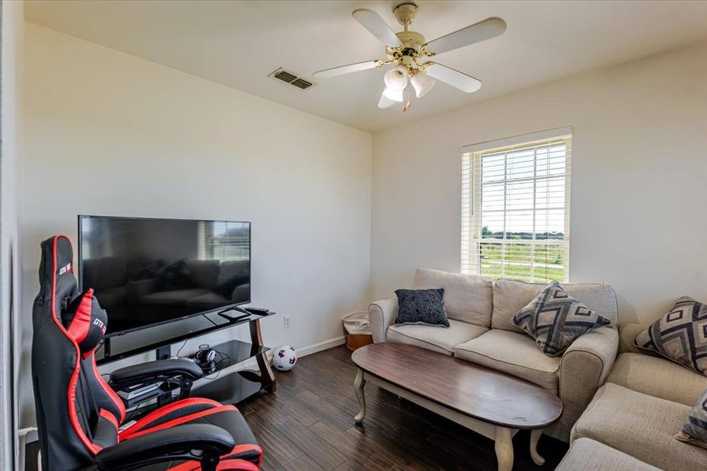 Abst: 1467, Survey: T & P RR CO SUR 101 - Residential