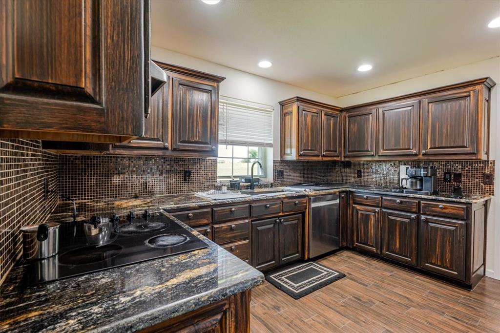 Abst: 1467, Survey: T & P RR CO SUR 101 - Residential