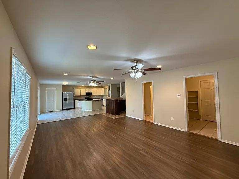 Coventry Hills Addition - Residential Lease