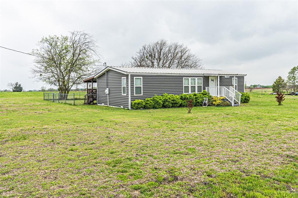 17958 County Road 949