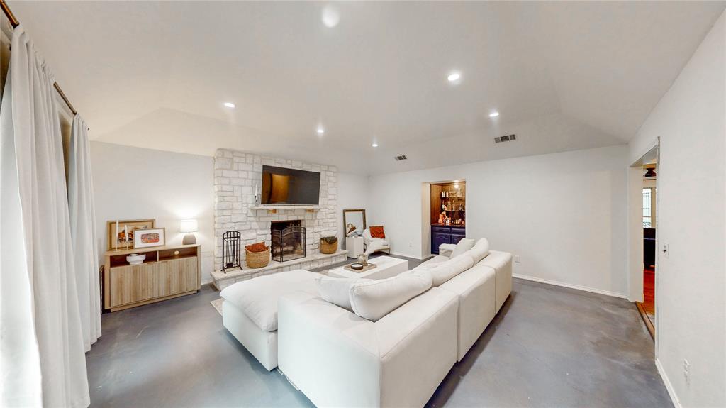 3513 Rockbrook Drive