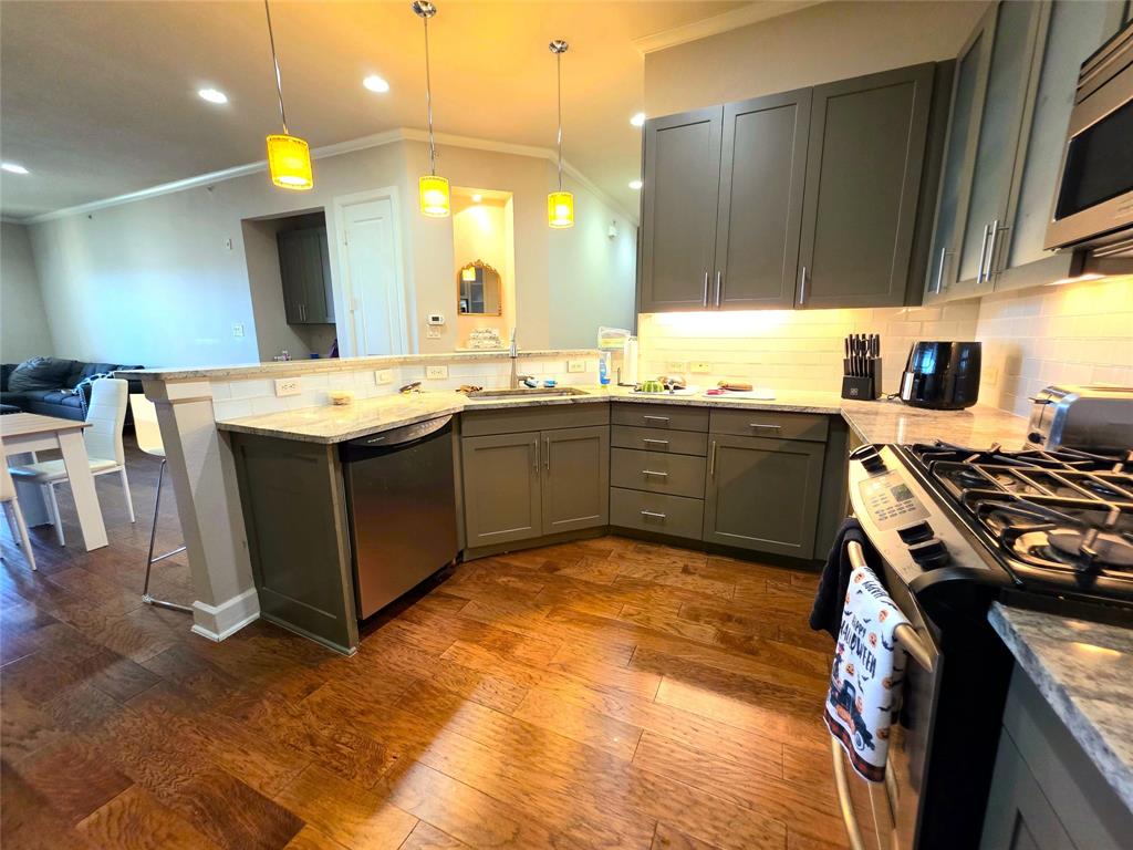 Sandage Condo - Residential
