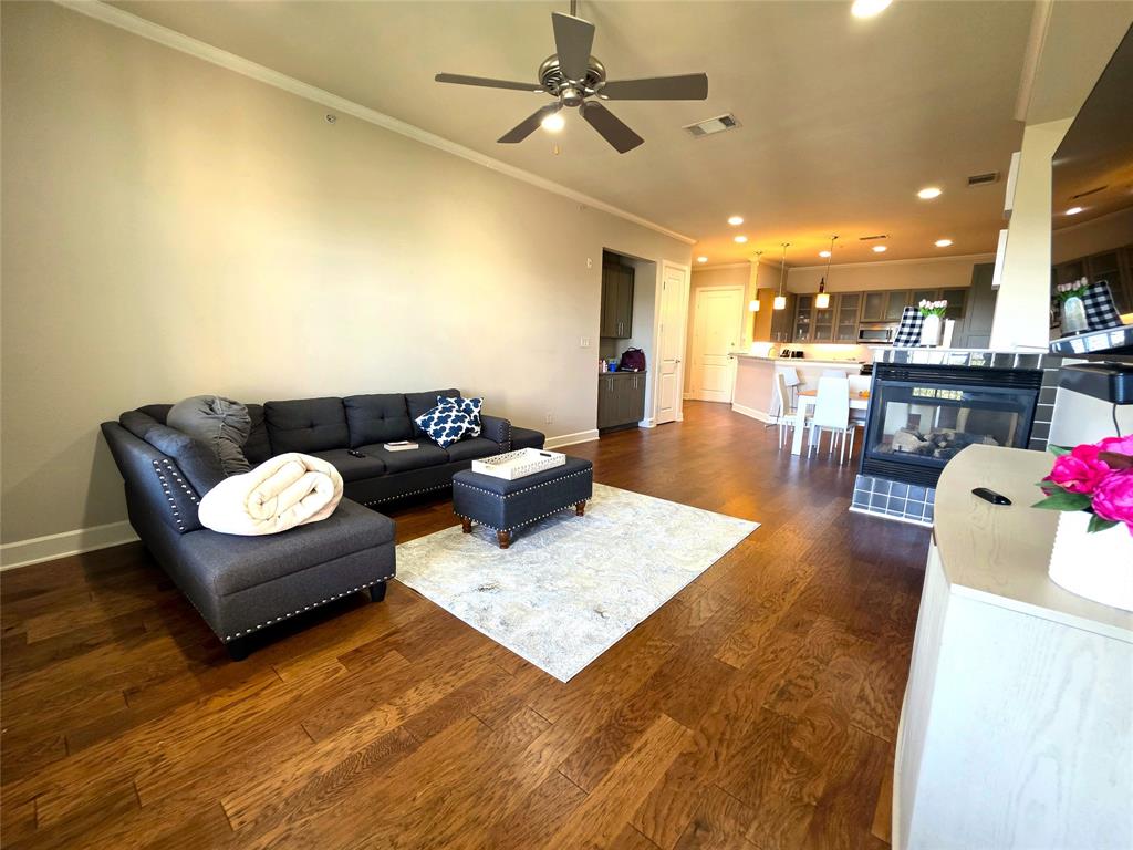 Sandage Condo - Residential