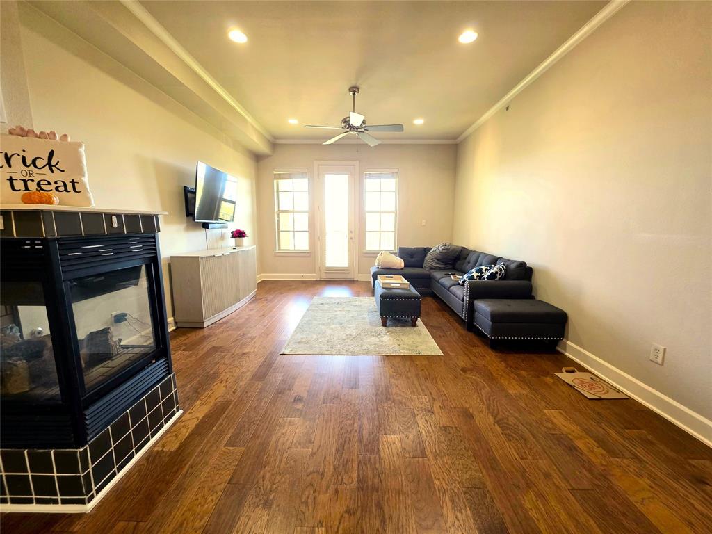 Sandage Condo - Residential