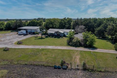 A home in Farmersville